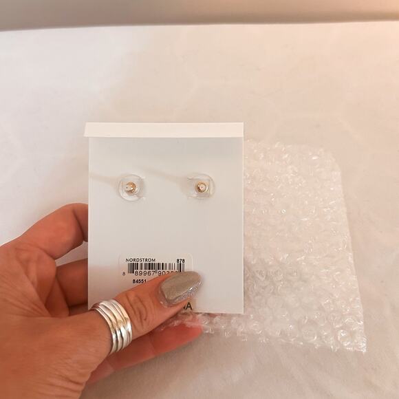 3 FOR $50! 🎁 NWT BAUBLEBAR Gold Crystal Butterfly Statement Studs - Picture 3 of 3